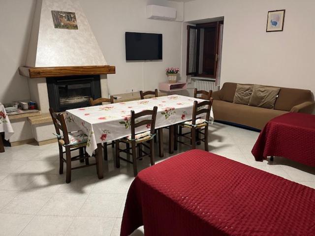 Foresto Case Vacanza Volta Mantovana Bagian luar foto